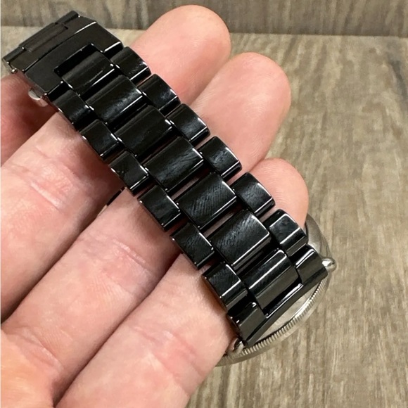 **SOLD** Shinola Canfield Sport Black Ceramic - Picture 9 of 9